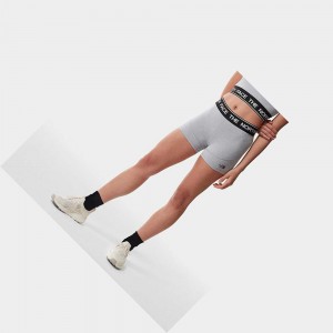 Short The North Face Training Mujer Grises Claro | 69482-ZCBR